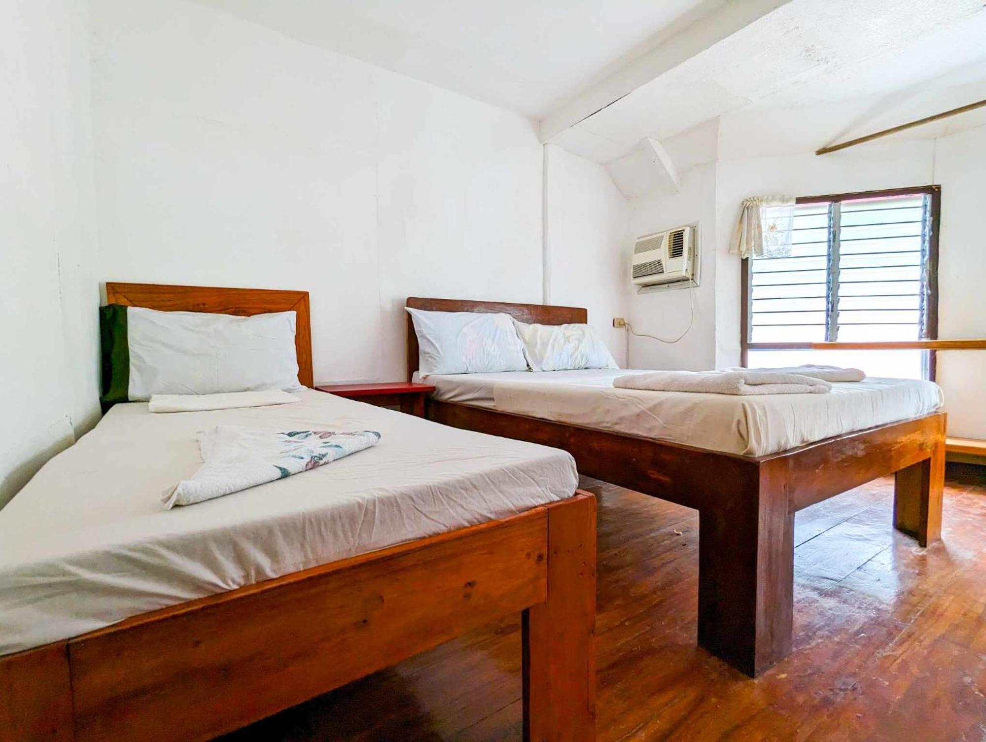 Czar'S Place Siquijor Exterior photo